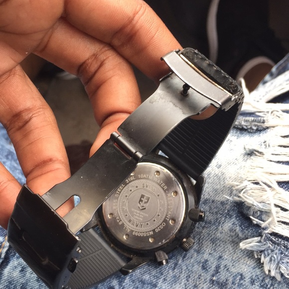 Swiss Navy watch - Picture 2 of 3